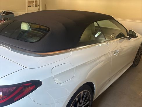Used 2024 Mercedes-Benz CLE 300 4MATIC Cabriolet image 2