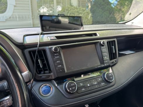 Used 2016 Toyota RAV4 XLE w/ Convenience Package AWD/4WD image 12