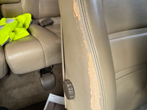 Used 1996 Toyota Land Cruiser Sport Utility 4D image 2