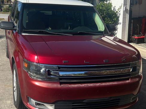 Used 2014 Ford Flex SEL w/ Equipment Group 202A image 2