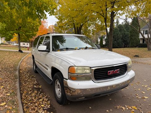 Used 2004 GMC Yukon XL SLT w/ Preferred Equipment Group image 8