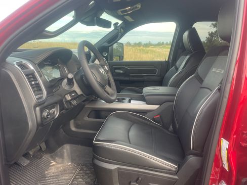 Used 2026 RAM 2500 Laramie AWD/4WD image 10