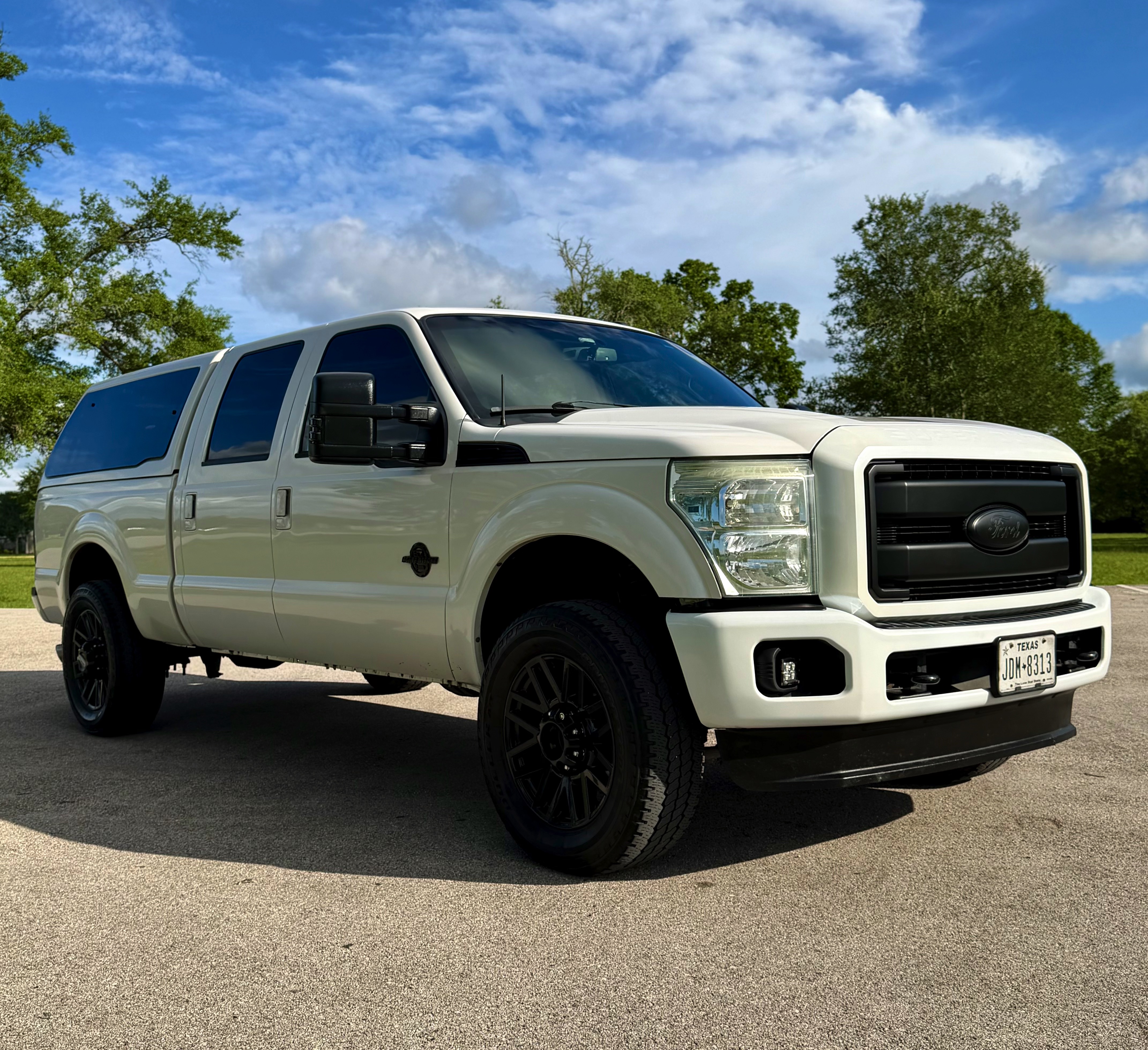 Used 2013 Ford F250 Lariat w/ Lariat Ultimate Pkg AWD/4WD image 1