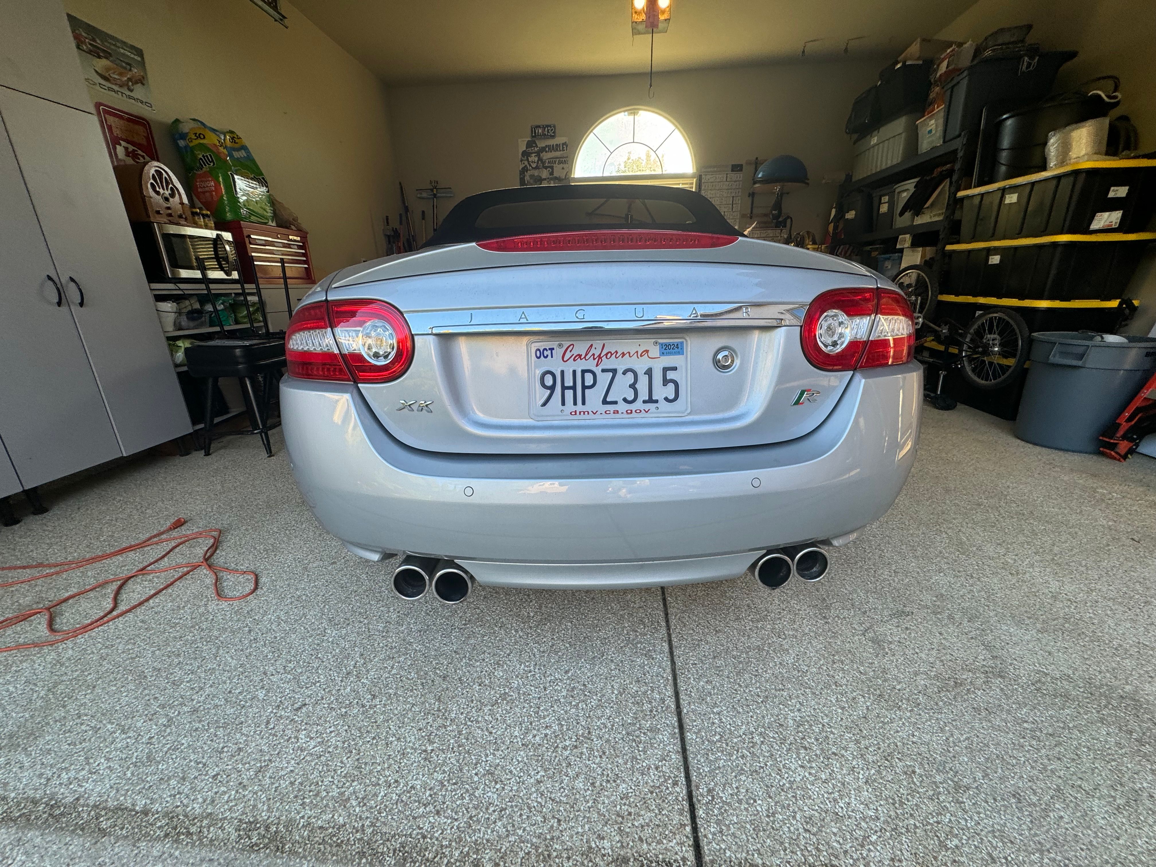 Used 2010 Jaguar XKR R RWD image 10