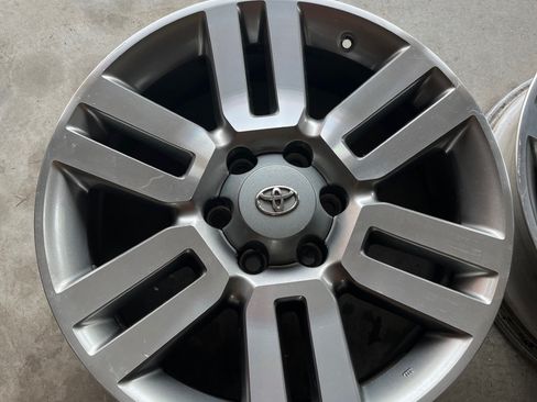 Used 2010 Toyota 4Runner Limited image 28