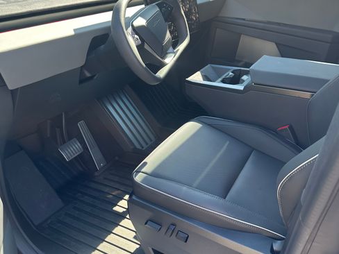 Used 2024 Tesla Cybertruck Cyberbeast image 6