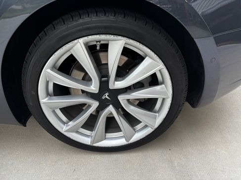 Used 2019 Tesla Model 3 Standard Range Plus RWD image 30