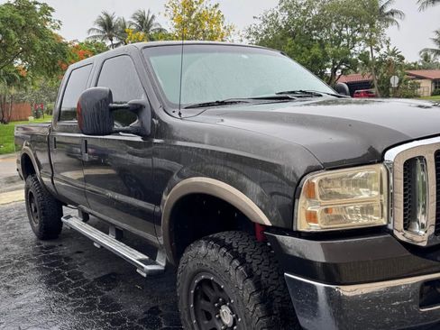 Used 2006 Ford F350 Lariat image 12