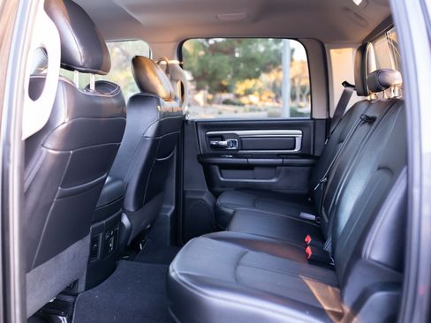 Used 2018 RAM 2500 Laramie w/ Sport Appearance Group AWD/4WD image 21