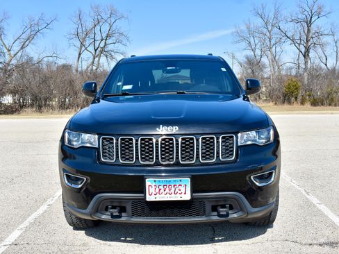 Used 2017 Jeep Grand Cherokee Laredo w/ Quick Order Package 23E image 4