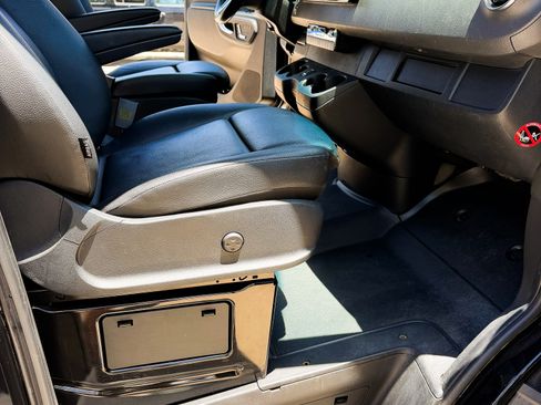 Used 2022 Mercedes-Benz Sprinter 2500 image 15