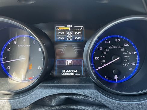 Used 2019 Subaru Outback 2.5i Premium image 8