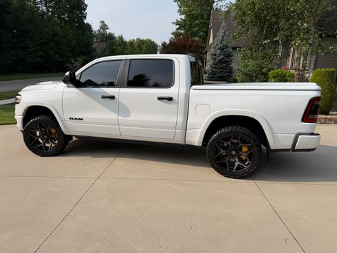 Used 2024 RAM 1500 Limited AWD/4WD image 5