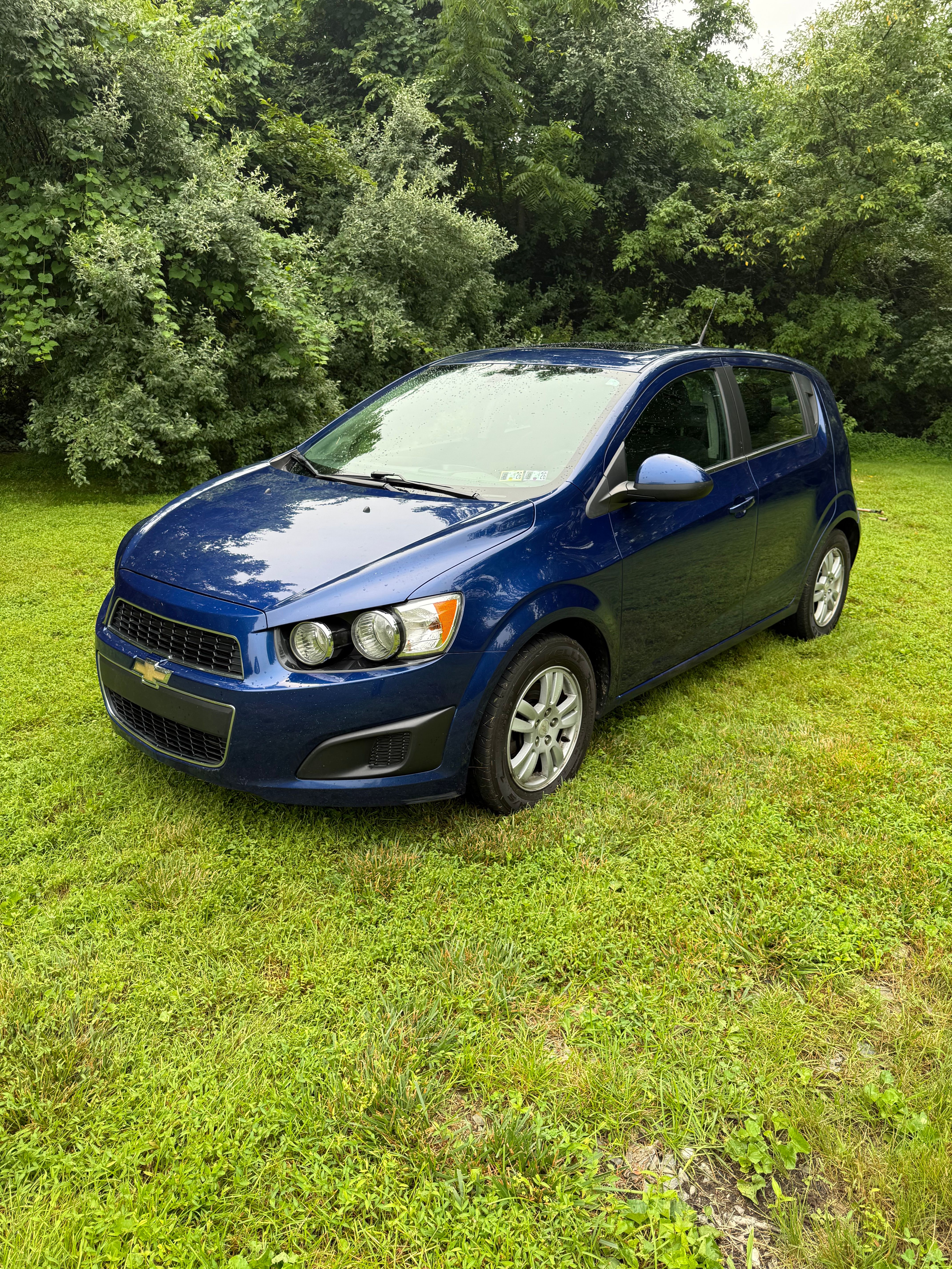 Used 2014 Chevrolet Sonic LT w/ Fun and Sun Package FWD image 4