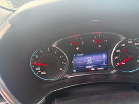 Used 2020 Chevrolet Equinox LT AWD/4WD image 10