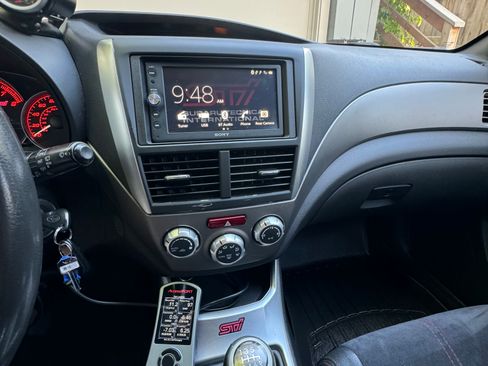 Used 2010 Subaru Impreza WRX STI image 12