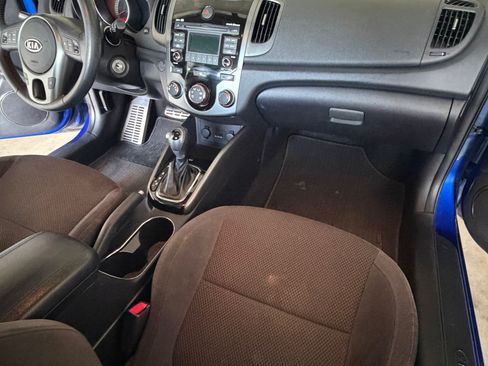 Used 2012 Kia Forte Koup SX FWD image 9