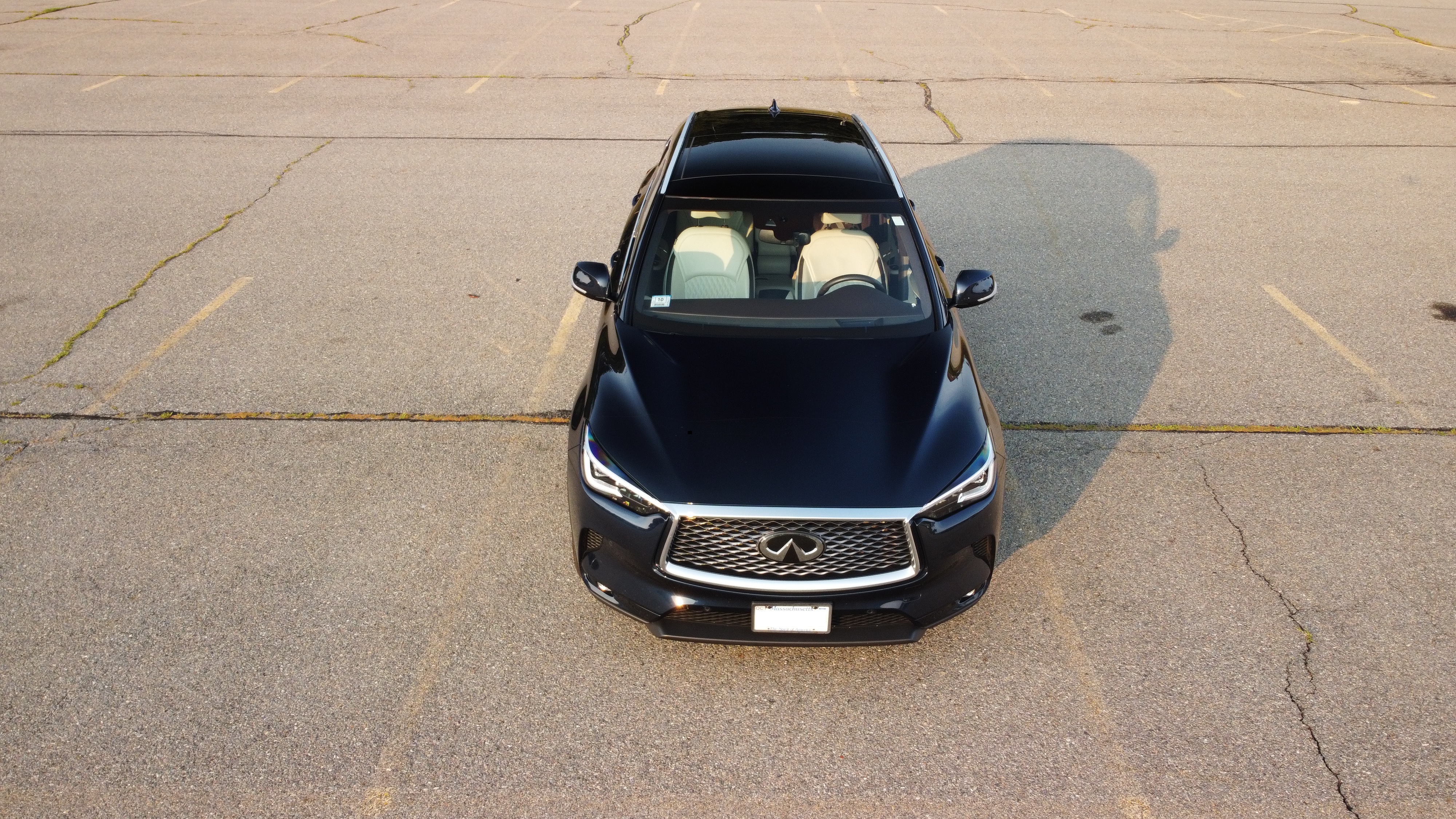 Used 2019 INFINITI QX50 Essential w/ Sensory Package AWD/4WD image 13