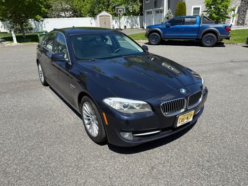 Used 2012 BMW 535i xDrive Sedan AWD/4WD image 4