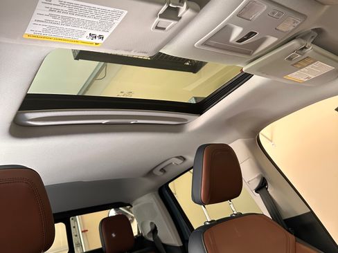 Used 2022 Ford Maverick Lariat w/ Lariat Luxury Package image 20