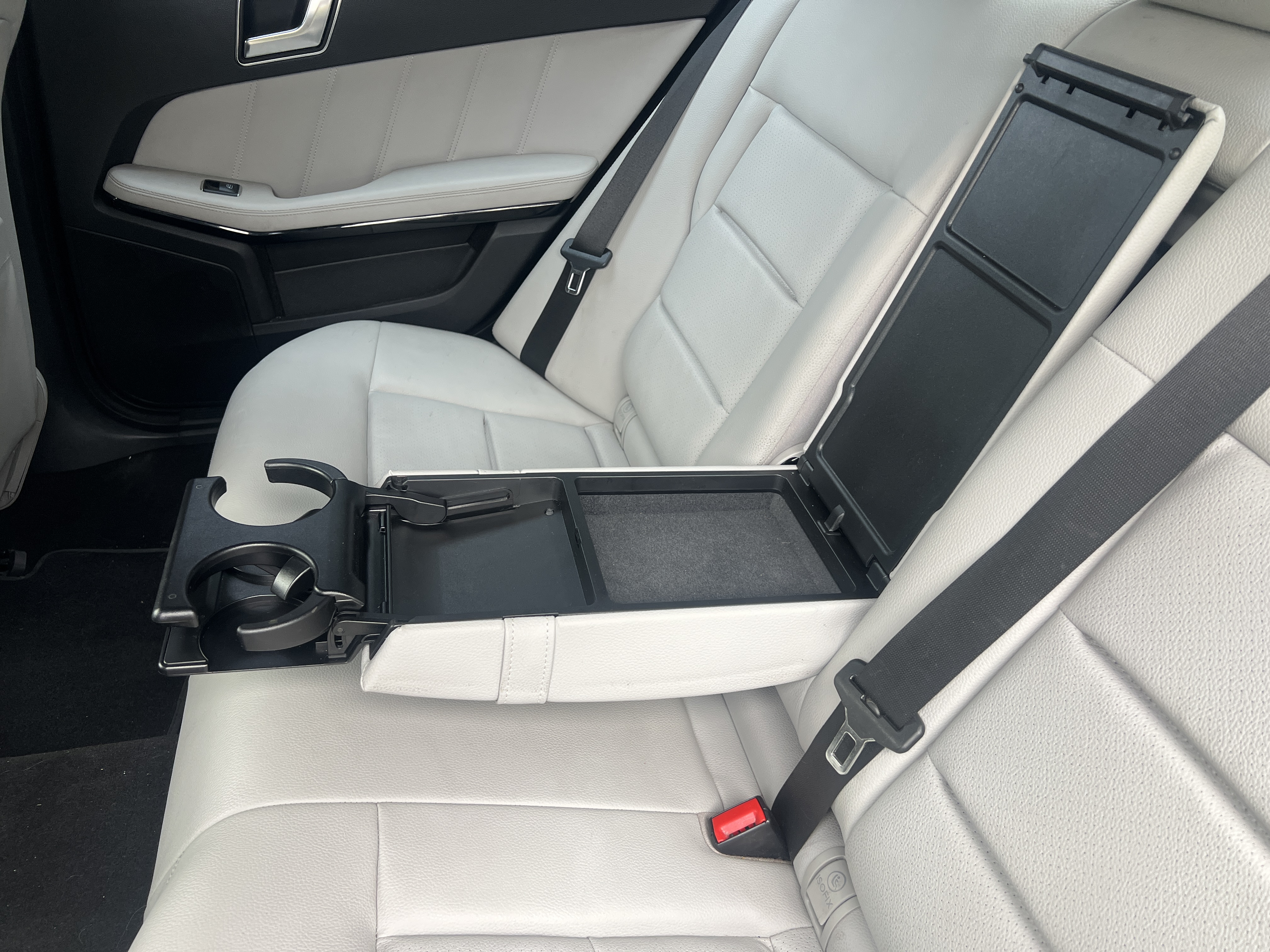 Used 2013 Mercedes-Benz E 350 Sedan image 15