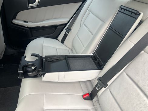 Used 2013 Mercedes-Benz E 350 Sedan image 15