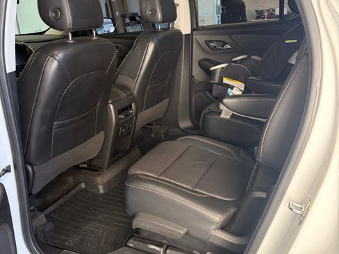 Used 2018 Chevrolet Traverse Premier w/ Driver Confidence II Package image 14