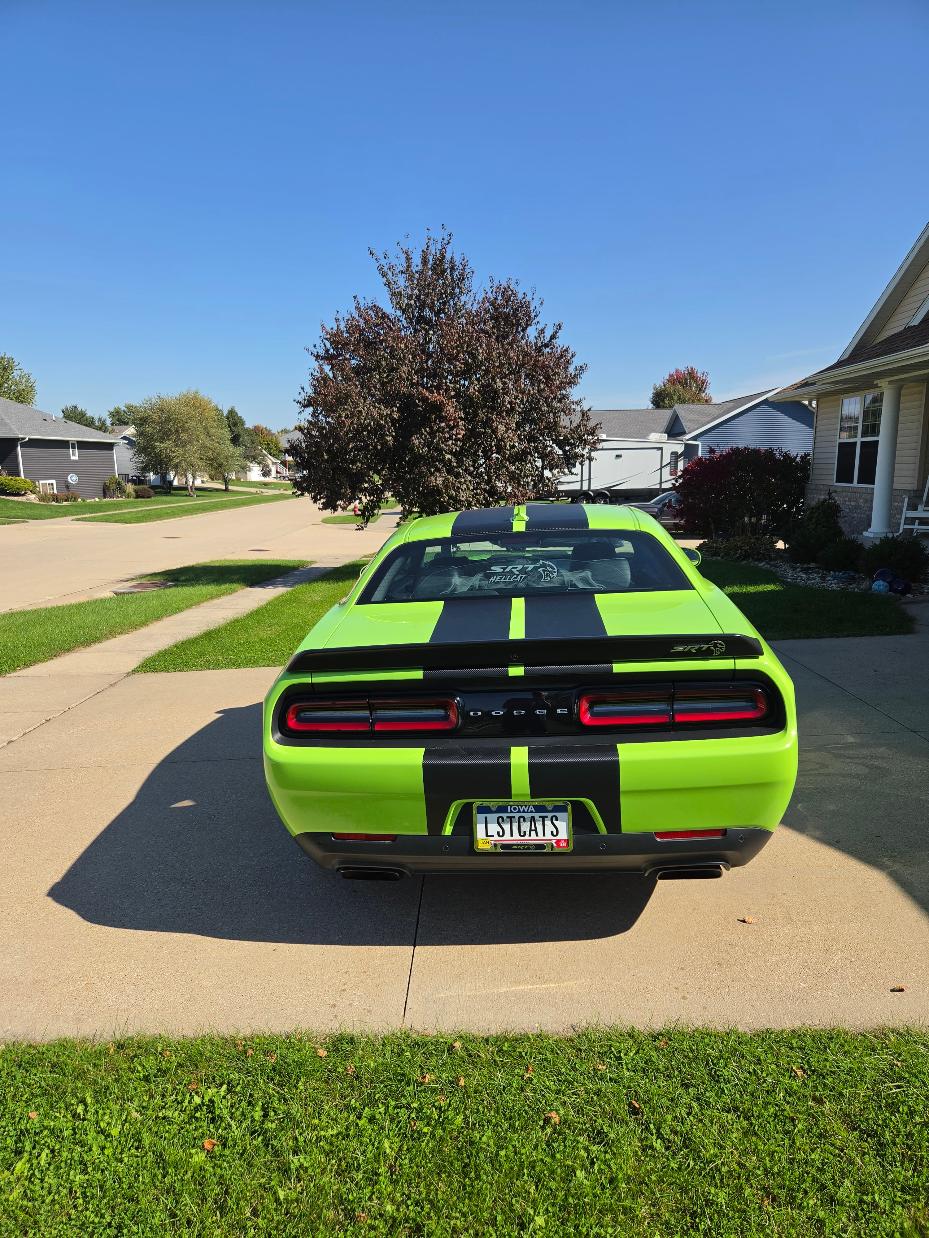Used 2023 Dodge Challenger SRT Hellcat w/ Driver Convenience Group RWD image 6