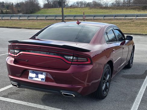 Used 2020 Dodge Charger SXT w/ Blacktop Package image 10