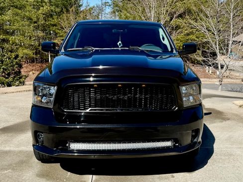 Used 2017 RAM 1500 Express w/ Black Ram 1500 Express Group image 2