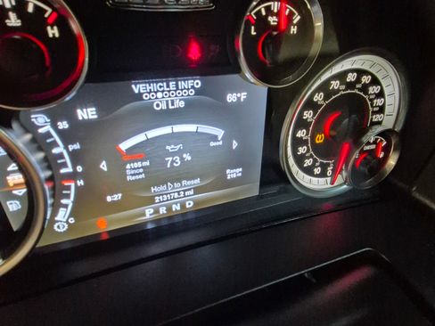 Used 2017 RAM 2500 Lone Star image 32