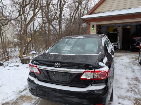 Used 2011 Toyota Corolla image 1