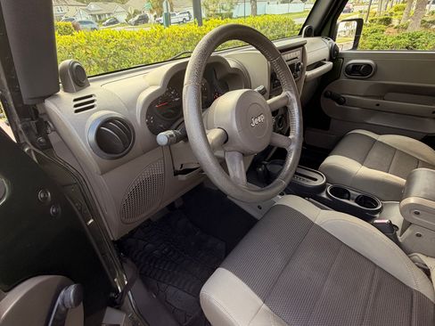 Used 2007 Jeep Wrangler Unlimited X AWD/4WD image 11