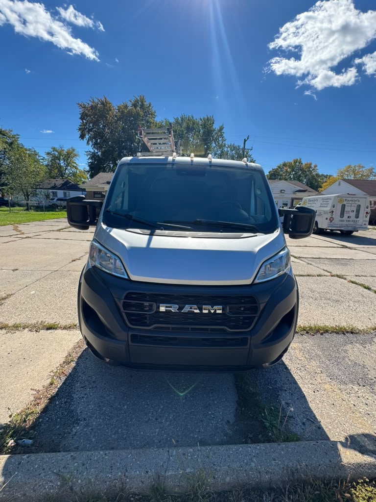 Used 2023 RAM ProMaster 3500 FWD image 2