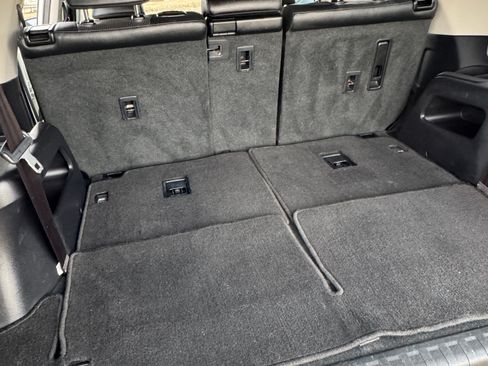 Used 2015 Toyota 4Runner Limited image 13