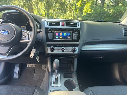Used 2018 Subaru Legacy 2.5i w/ Popular Package #1 AWD/4WD image 9