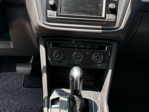 Used 2020 Volkswagen Tiguan S FWD image 6