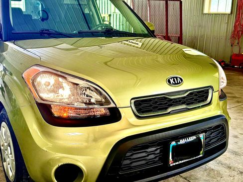 Used 2012 Kia Soul FWD image 12