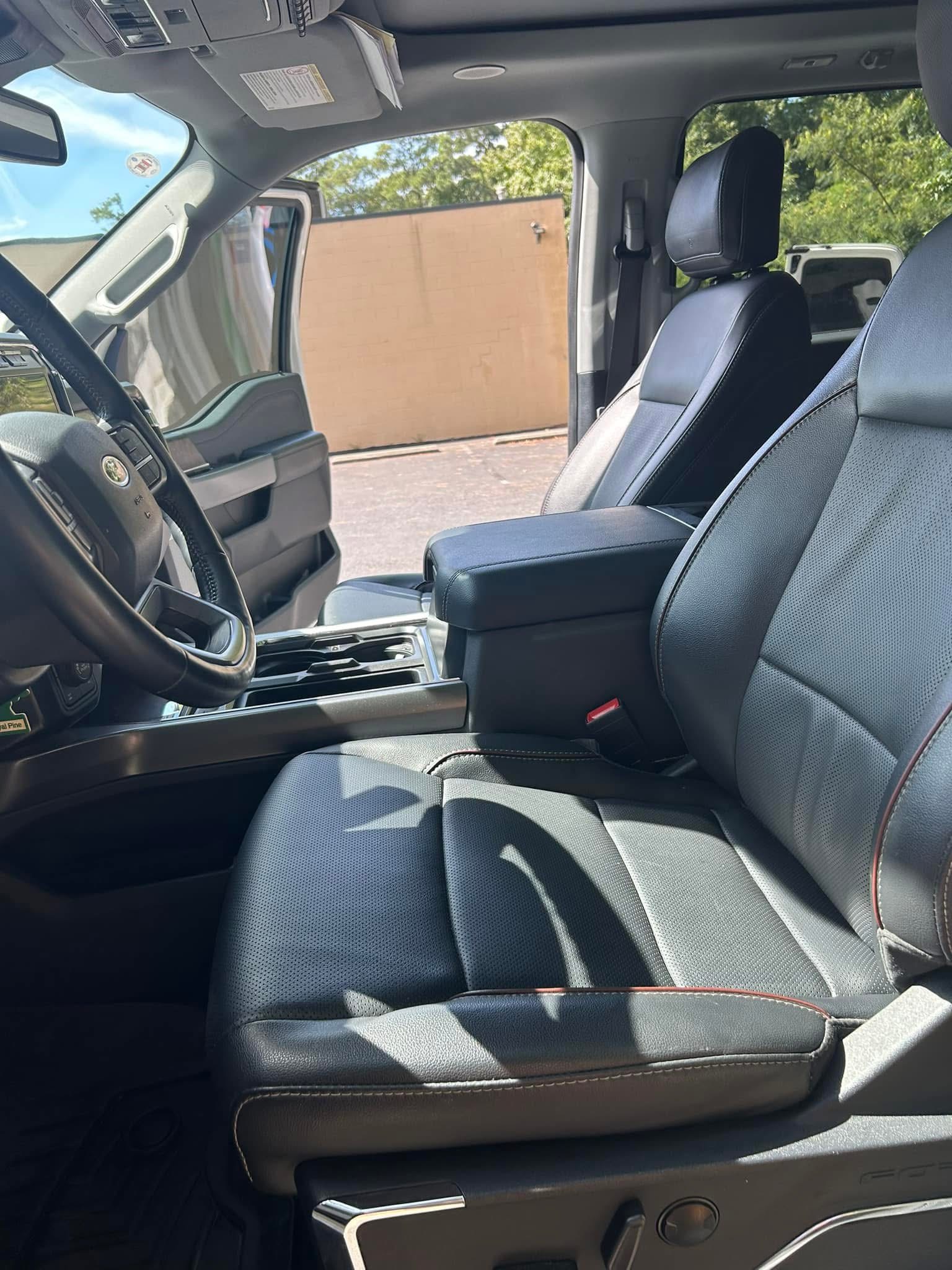 Used 2023 Ford F350 Lariat w/ Lariat Ultimate Package AWD/4WD image 22
