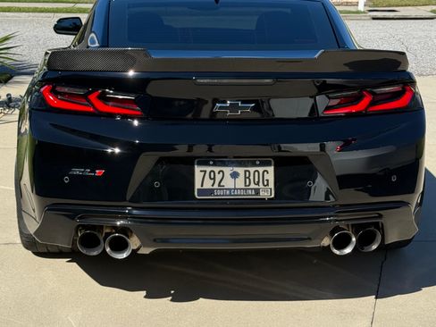 Used 2018 Chevrolet Camaro ZL1 image 4