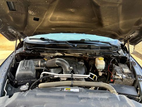 Used 2017 RAM 2500 SLT image 6