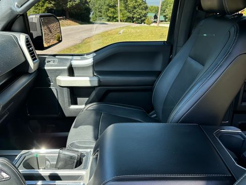 Used 2016 Ford F150 Lariat AWD/4WD image 12