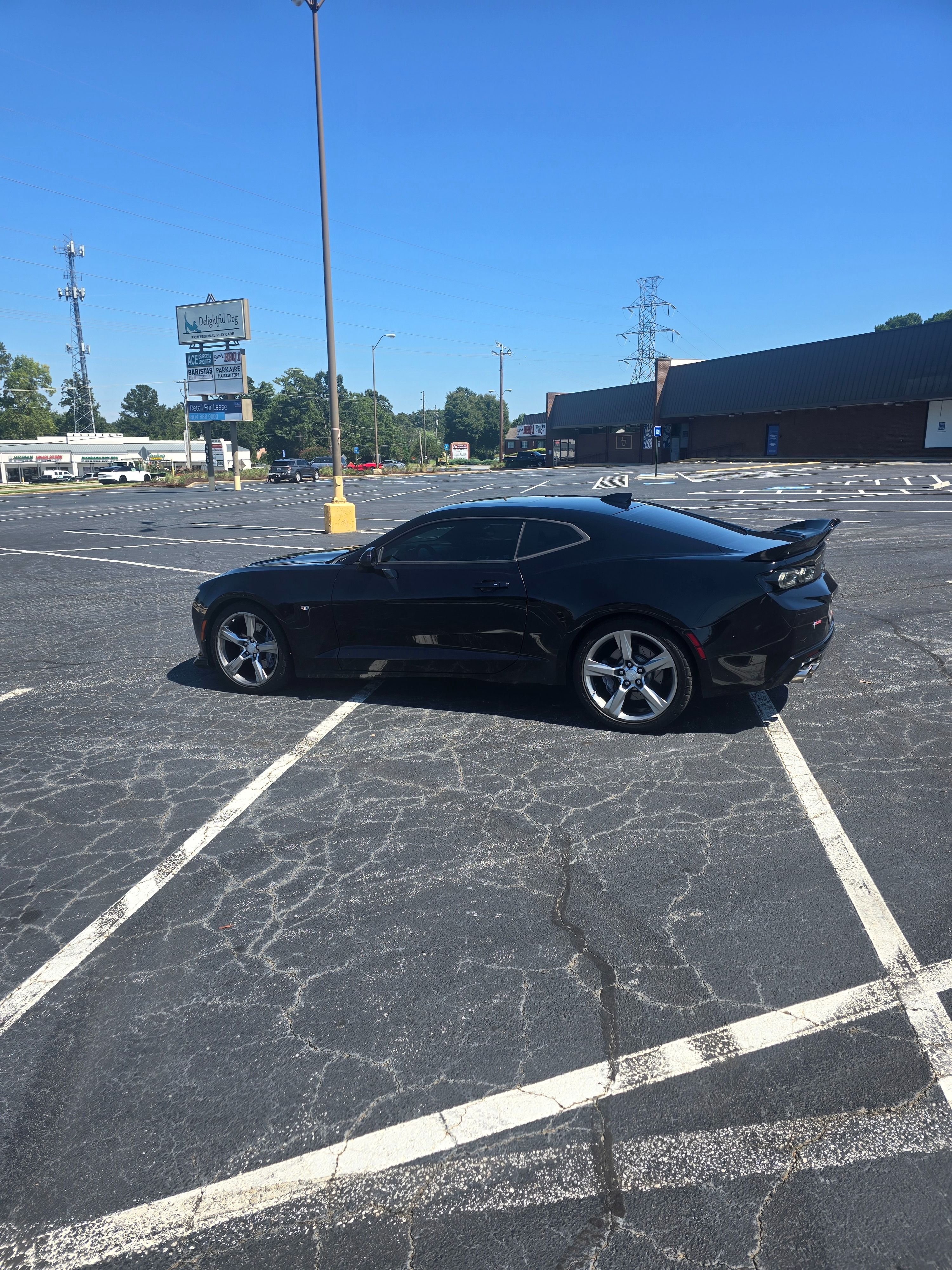 Used 2017 Chevrolet Camaro SS RWD image 13