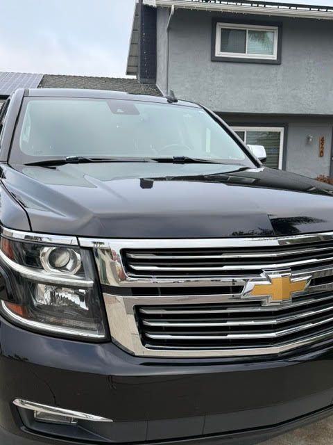 Used 2020 Chevrolet Suburban Premier RWD image 2