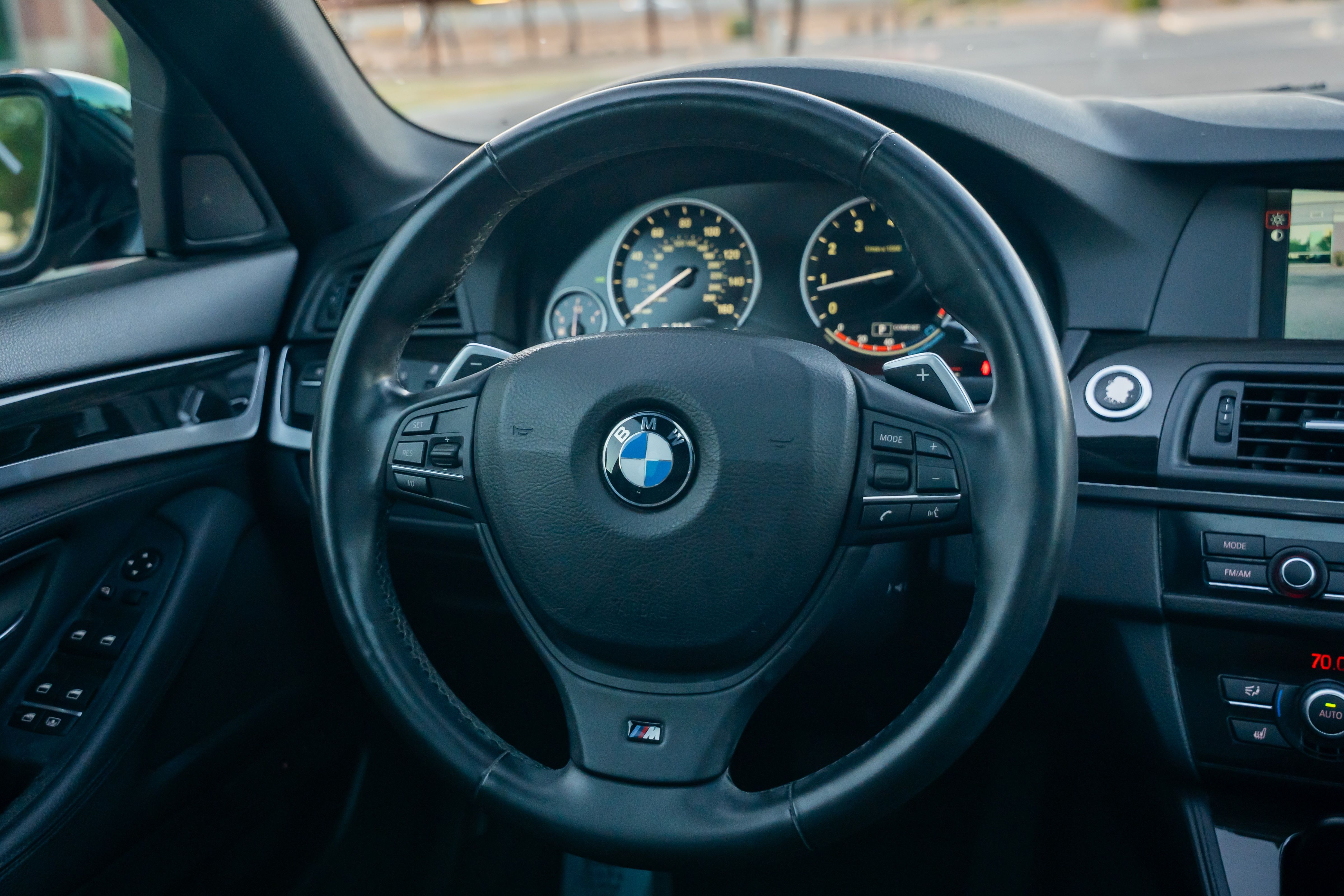 Used 2011 BMW 550i Sedan RWD image 16