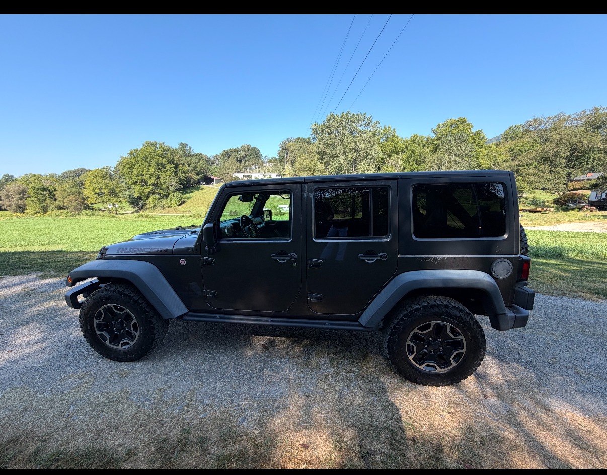 Used 2016 Jeep Wrangler Unlimited Rubicon AWD/4WD image 1