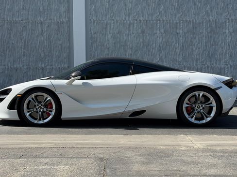 Used 2020 McLaren 720S Coupe 2D image 21