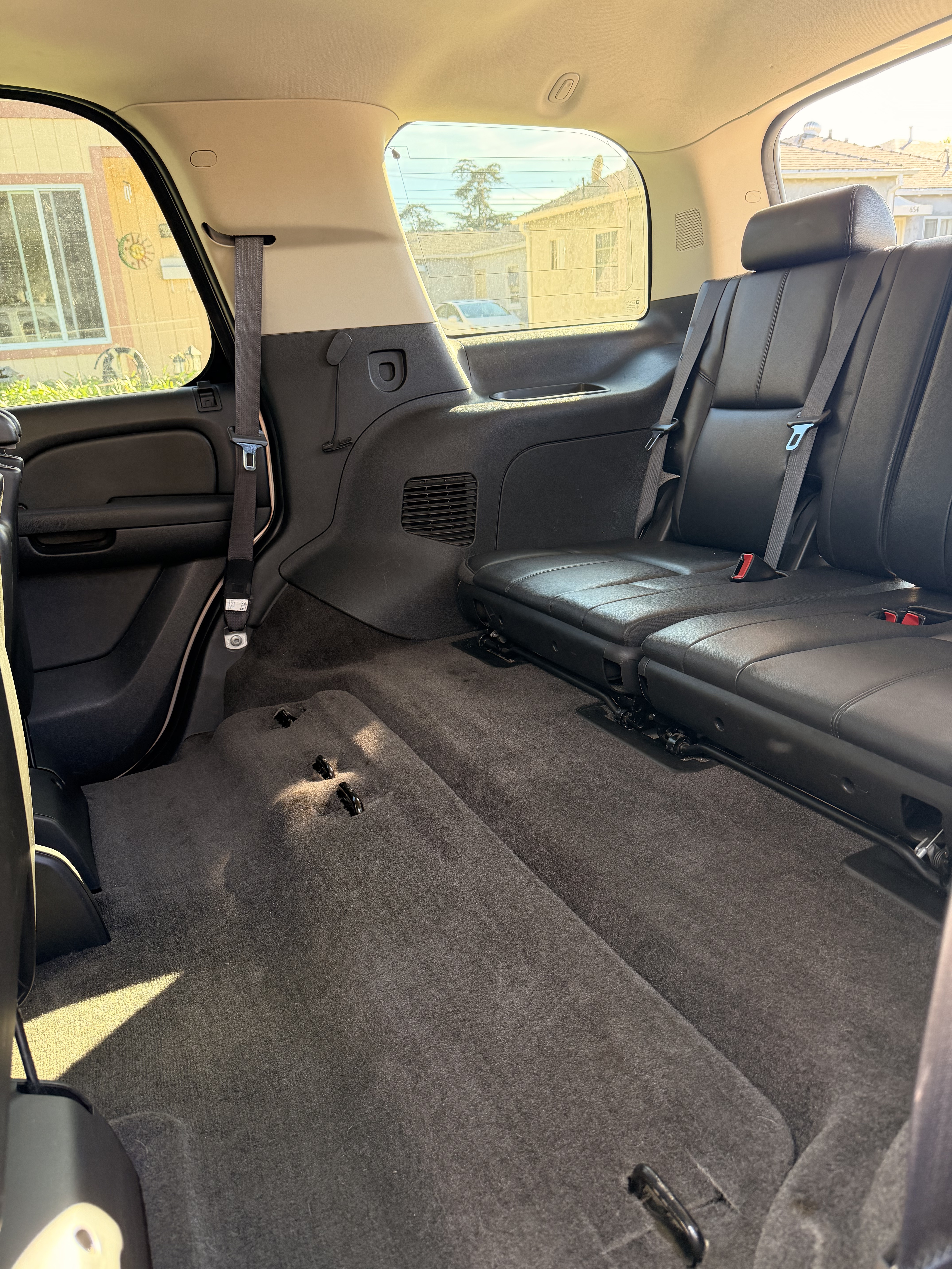 Used 2012 GMC Yukon SLT w/ Regional Value Package RWD image 12