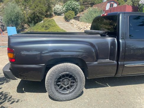 Used 2004 GMC Sierra 1500 SLT w/ Light Duty Power Package RWD image 14