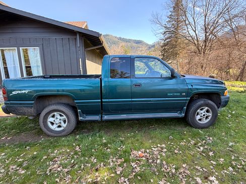 Used 1998 Dodge Ram 1500 Truck Long Bed image 2